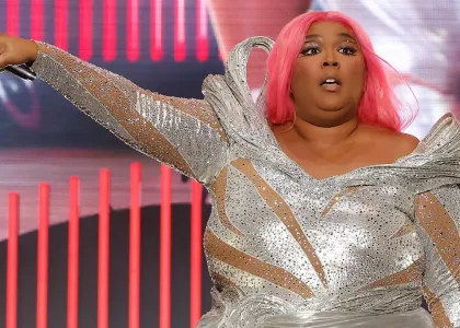 Lizzo poursuivie en justice par danciennes danseuses pour harcelement sexuel jpg
