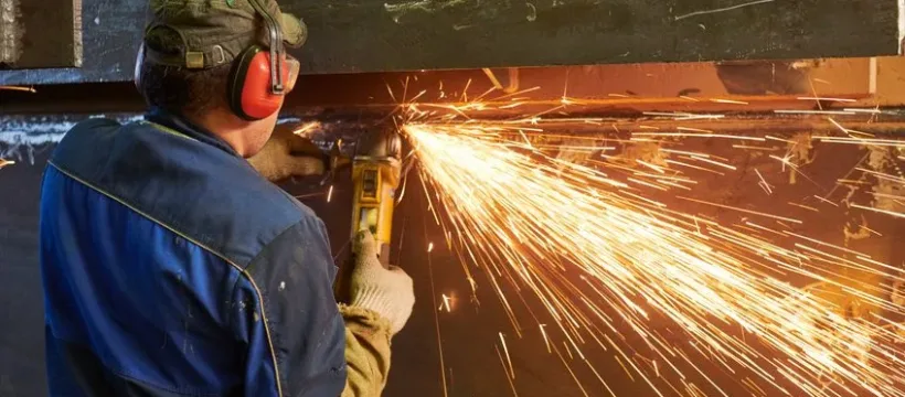 travailler le metal jpg