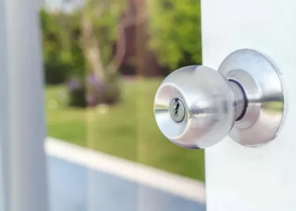 La différence entre le changement de serrure et la remise à neuf des serrures 3 serrurerie fichet 75012 jpg