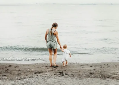 Cache-cache de bébés à la maternité 5 echange de bebes zvonko