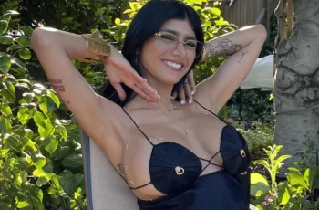 mia khalifa 02