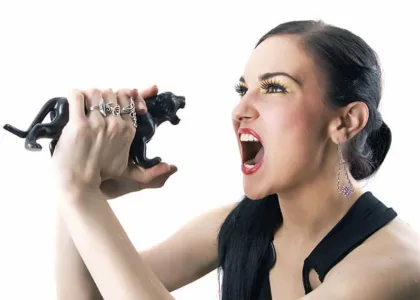 Et pourquoi pas une nuit de sexe avec une femme cougar ? 3 rencontre une cougar